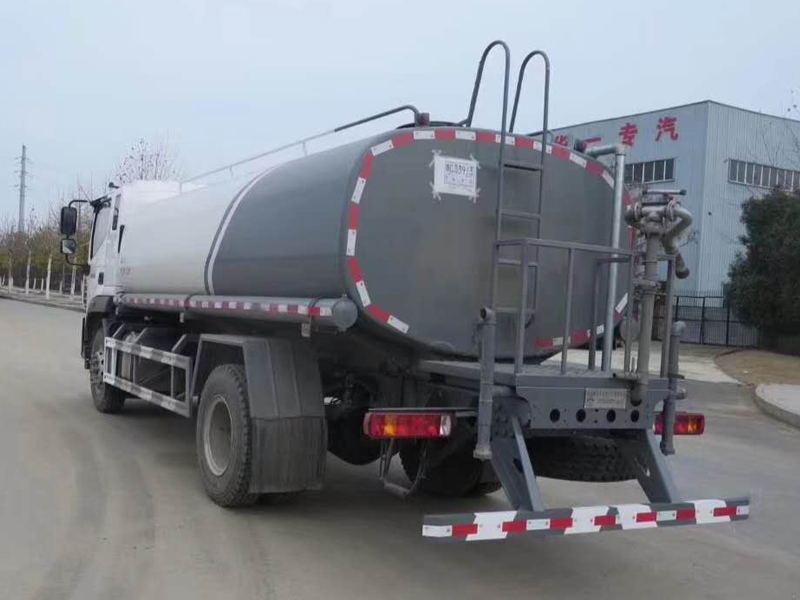 國(guó)六福田15噸瑞沃灑水車(chē)