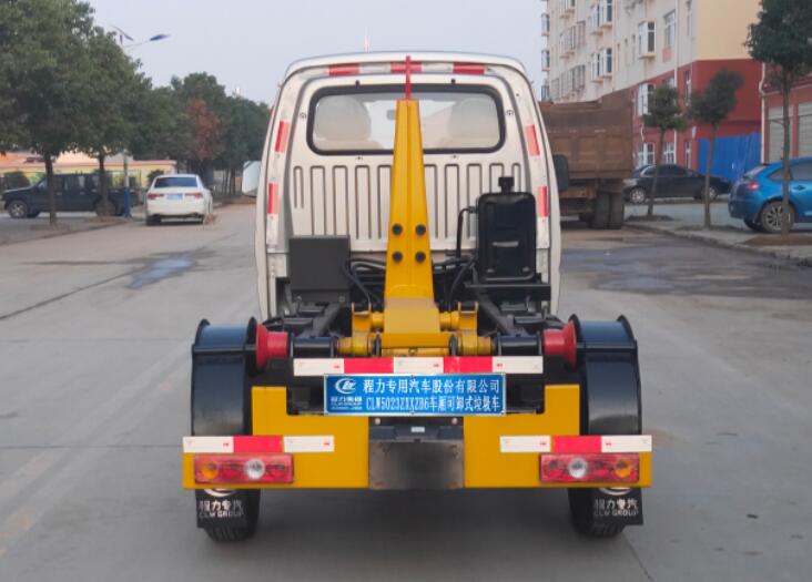 程力威牌CLW5023ZXXZB6型車(chē)廂可卸式垃圾車(chē)
